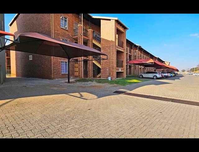 3 BEDROOM APARTMENT FOR SALE IN BOKSBURG